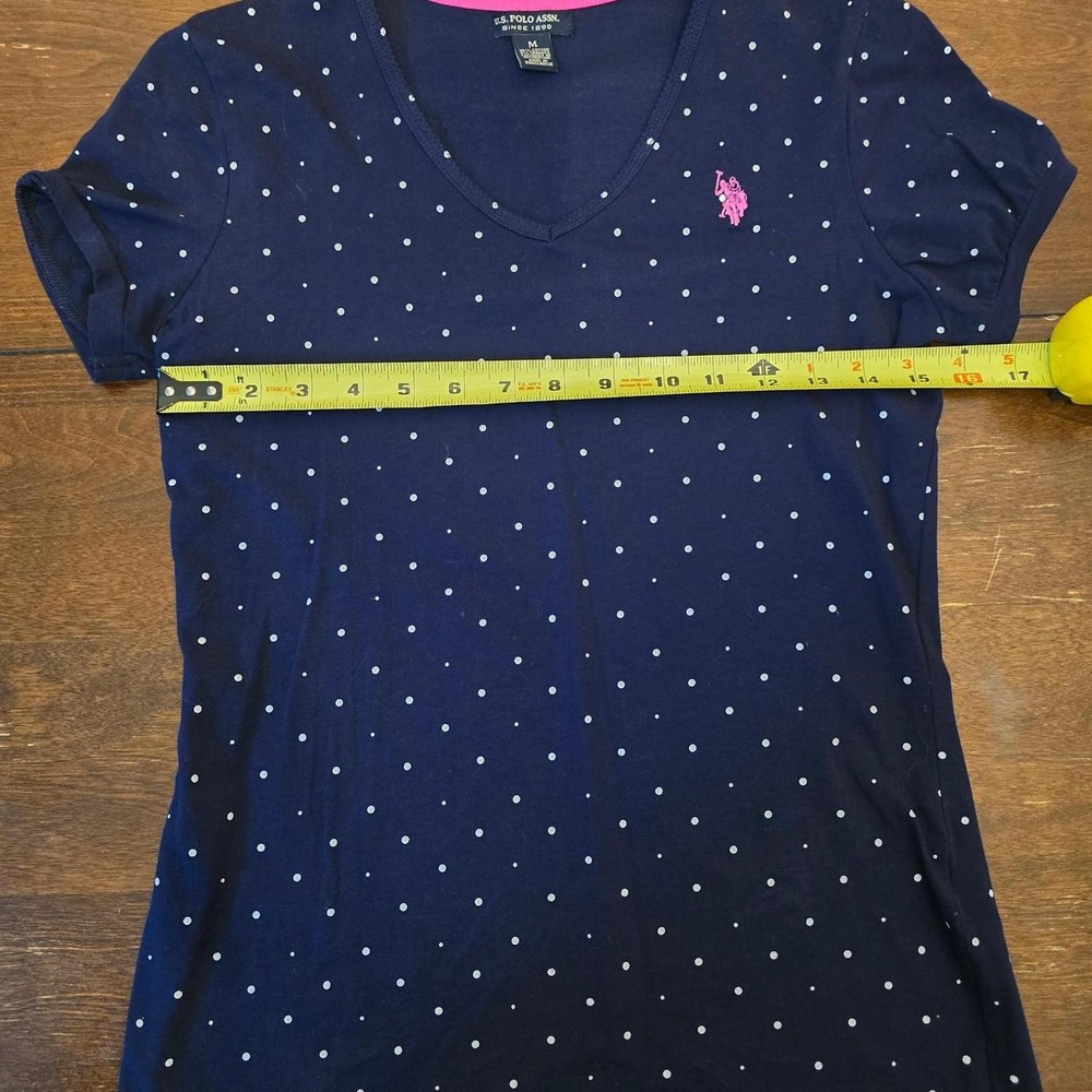 U.S. Polo Assn. Navy Blue Polka Dot V-Neck Tee (Size Medium)